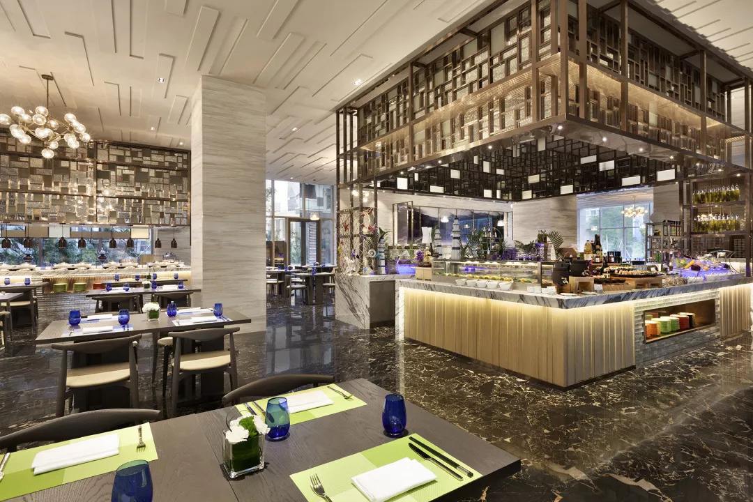 自助餐廳裝修至少需要多少錢？